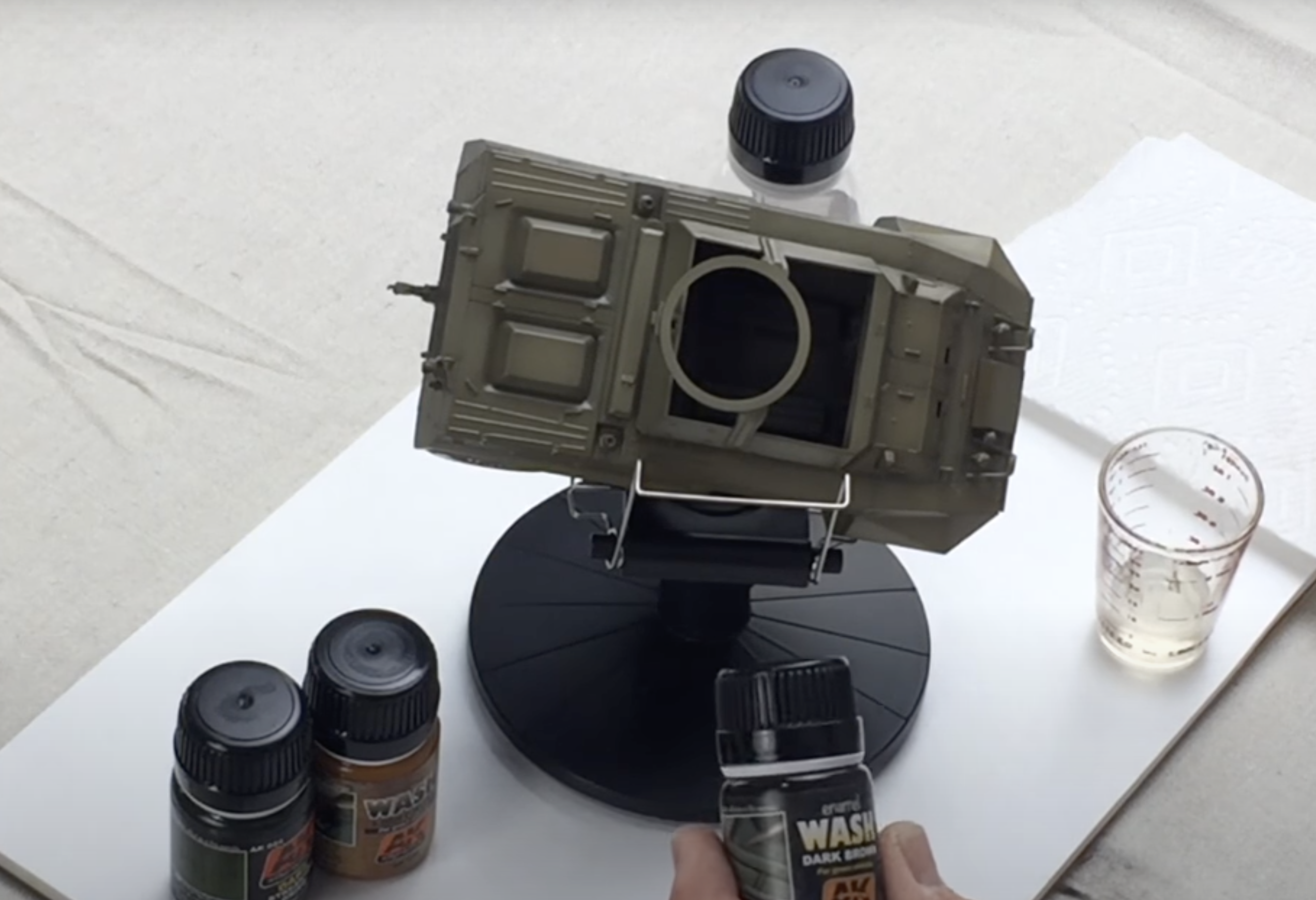 How to Use Plastic Model Washes